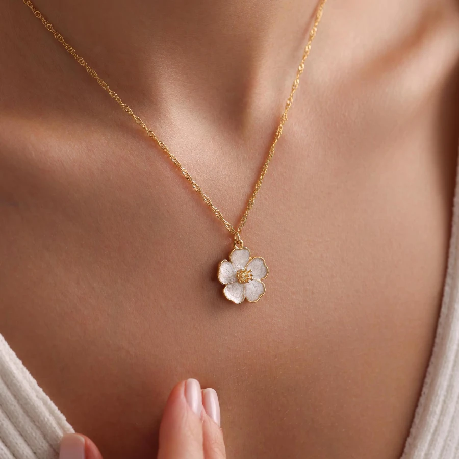 Elegant Flower Pendant Necklace - Chinese Fashion