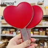 Coeur rouge avec diamant