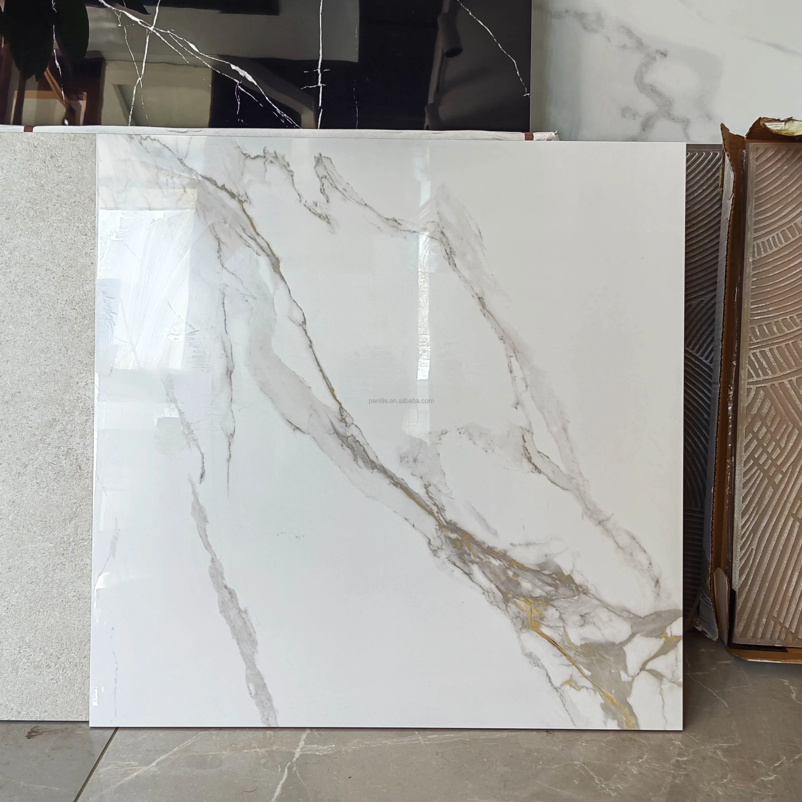 低价白色大理石瓷砖1000x1000 600 * 600毫米浴室瓷砖线纹地砖