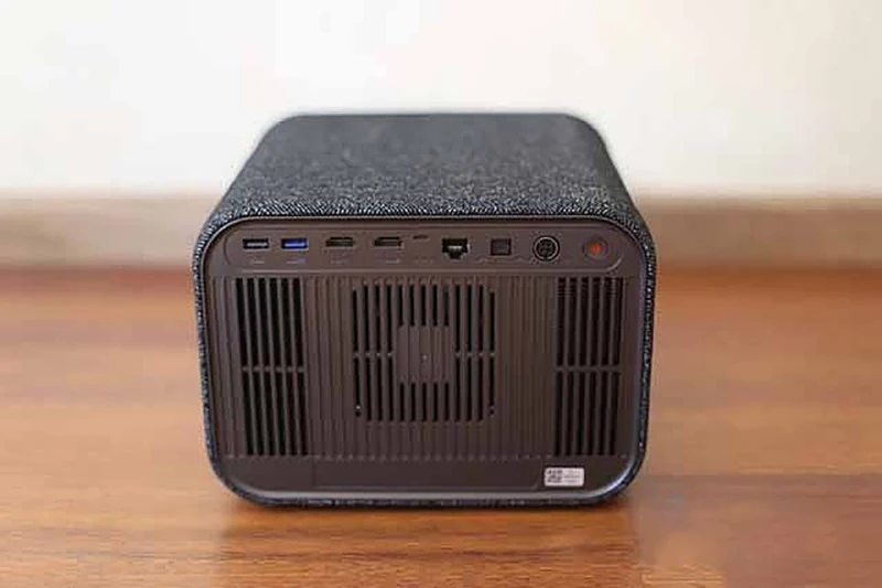 J1 Android Smart Mini Projecteur Full HD 1080P Portable LED Projetor 4K 2400 Lumen Home Theater DLP DMD Video Projector