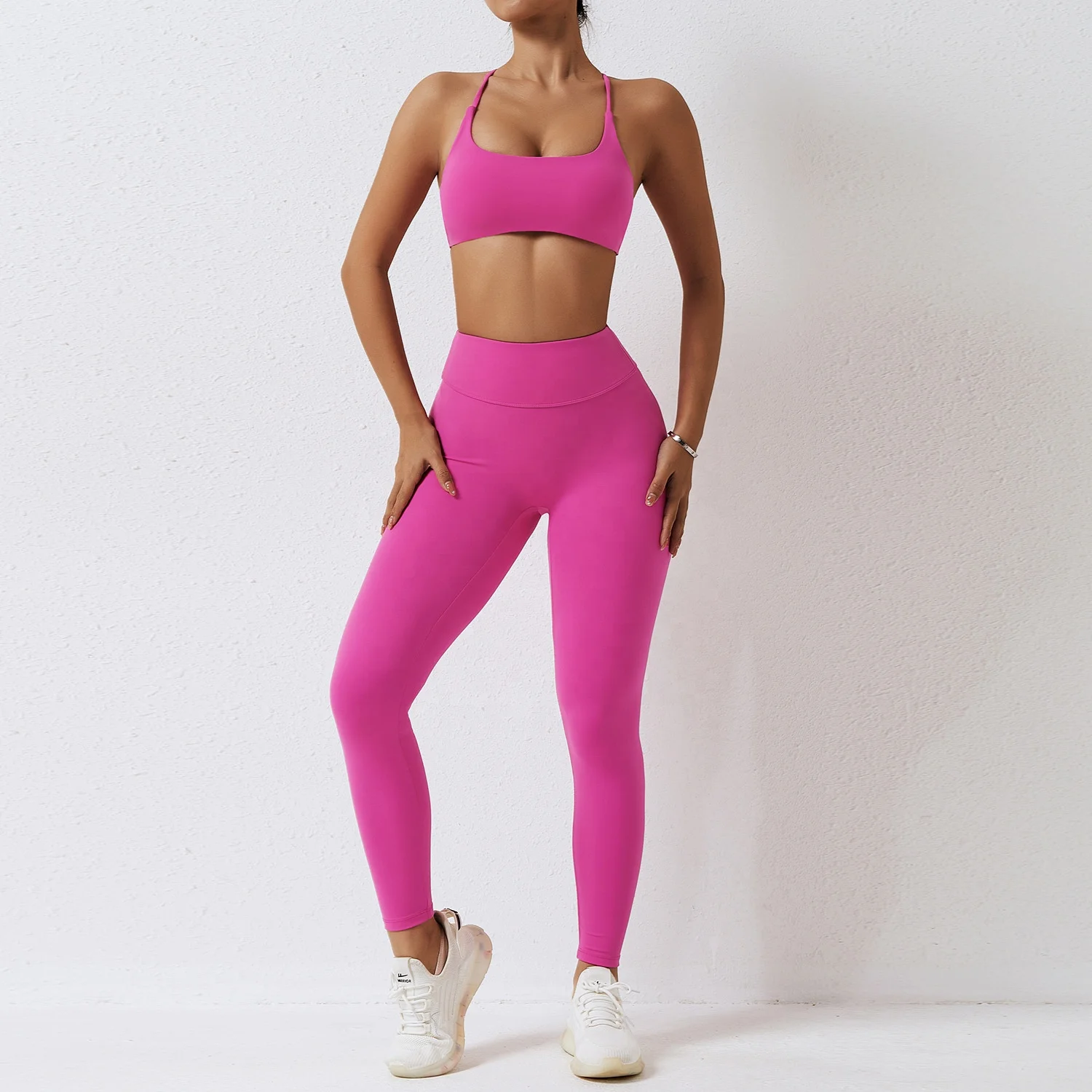 Damen Super Weicher Po-Former Workout Sport Fitness Kleidung Sexy Nahtloser  Yoga XXL Kurzer Vierwege-Stretch Trainingsanzug zum Laufen| Alibaba.com