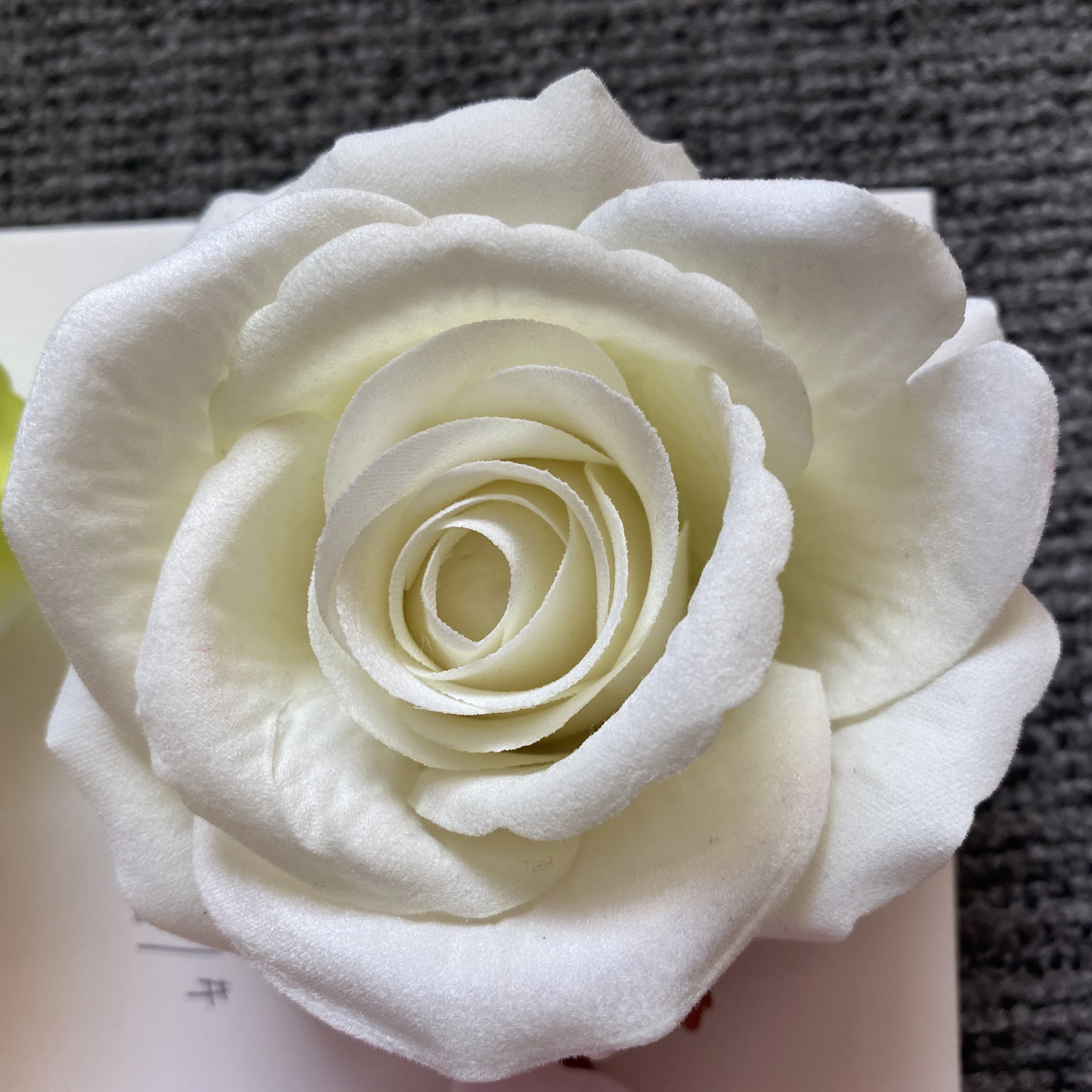 Voeg 'n Bietjie Kleur by jou Ruimte met Kunsmatige Roze Hydrangeas