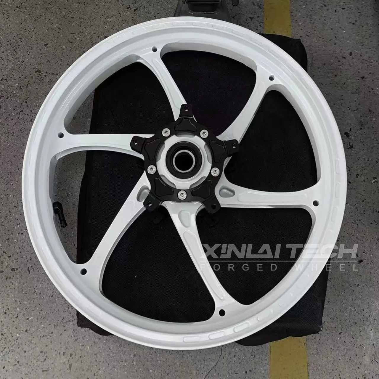 XL Custom Forged Motorcycle Wheels for Yamaha R6 17 18 Inch CNC Forged Billet Aluminum Custom Anodized Finish Motorbike Rims - Image 3