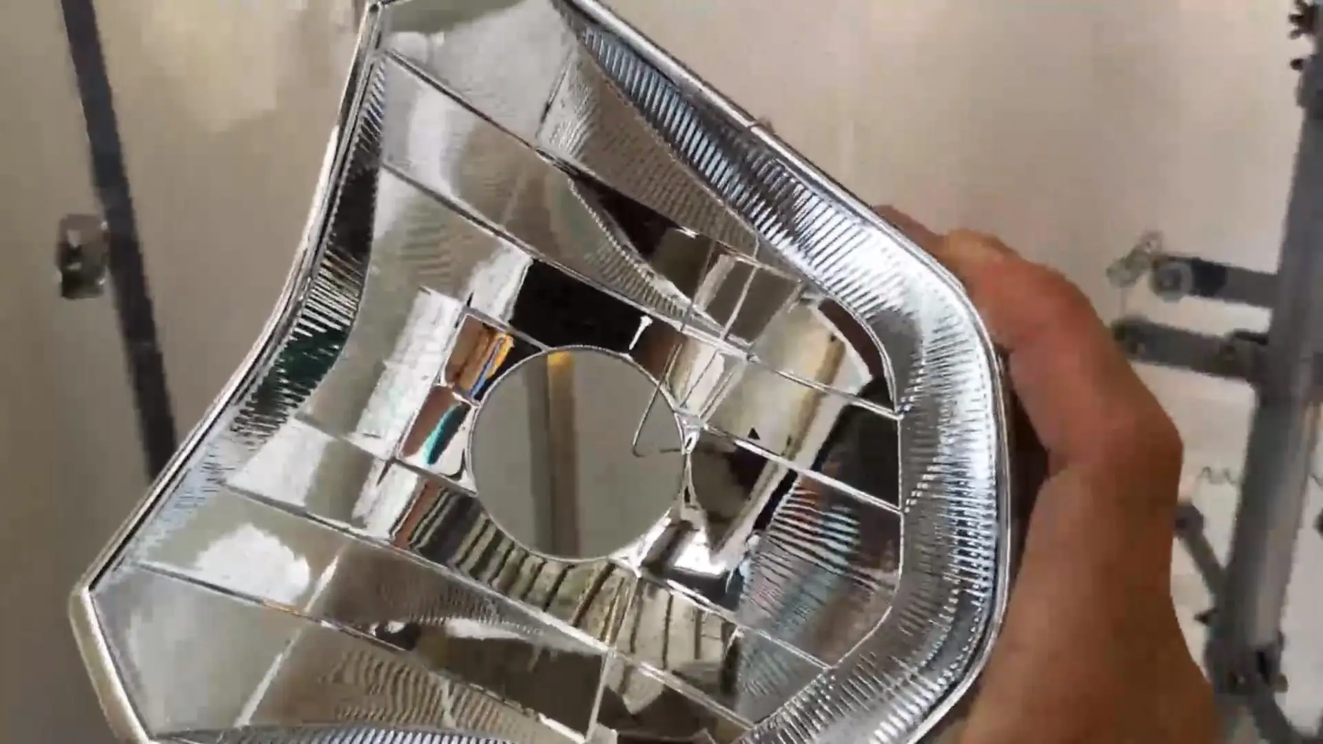 VAC Chrome Painting Machine Metal Coating Machinery Chrome Spray Paint Machine Mirror Effect Paint