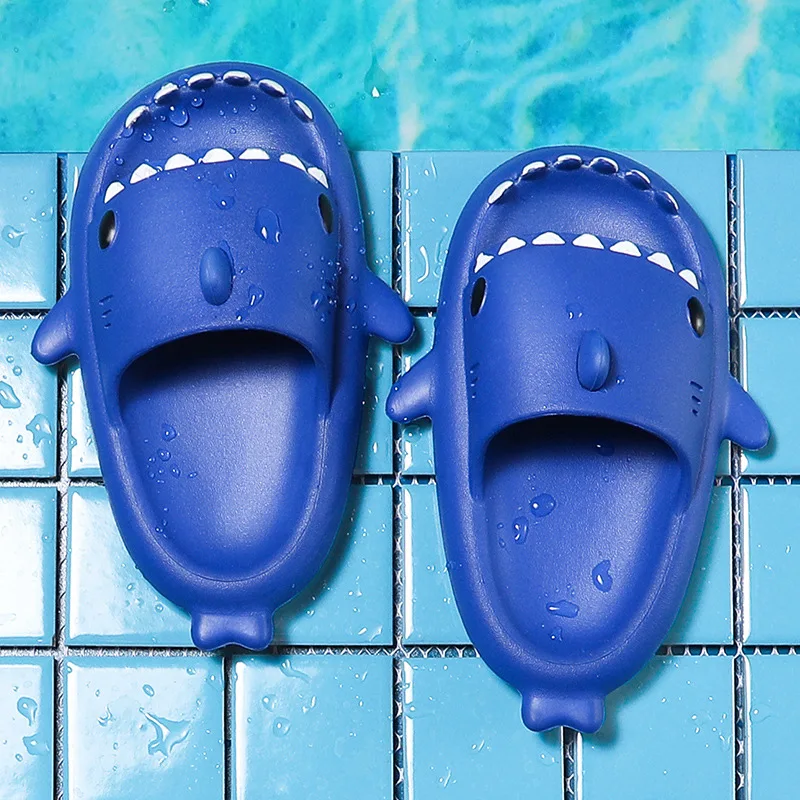 Летние детские тапочки Shark радужная обувь для детей малышей улицы Эва мультяшный принт Симпатичные плоские каблуки пляжные сандалии