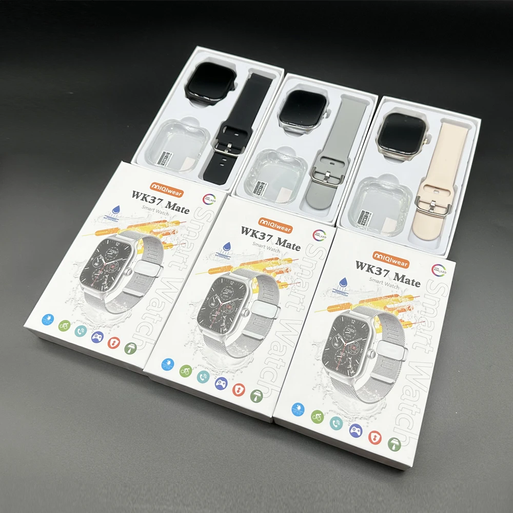 ※最終価格　購入証明有　ラブブ　WackyMart & Checkmate Advanced Fashion QS39 Smartwatch with Heart Rate Monitor