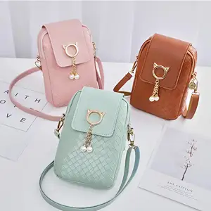 Factory Cheap Price Fashion Pearl Pendant Phone Women Leather Bag