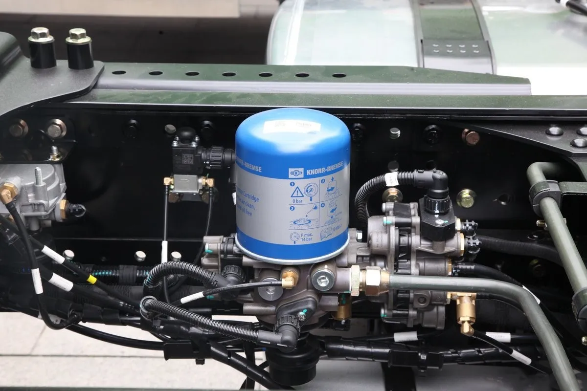 FAW J7 4*2 Tractor Truck - Low Price Sale & High Performance