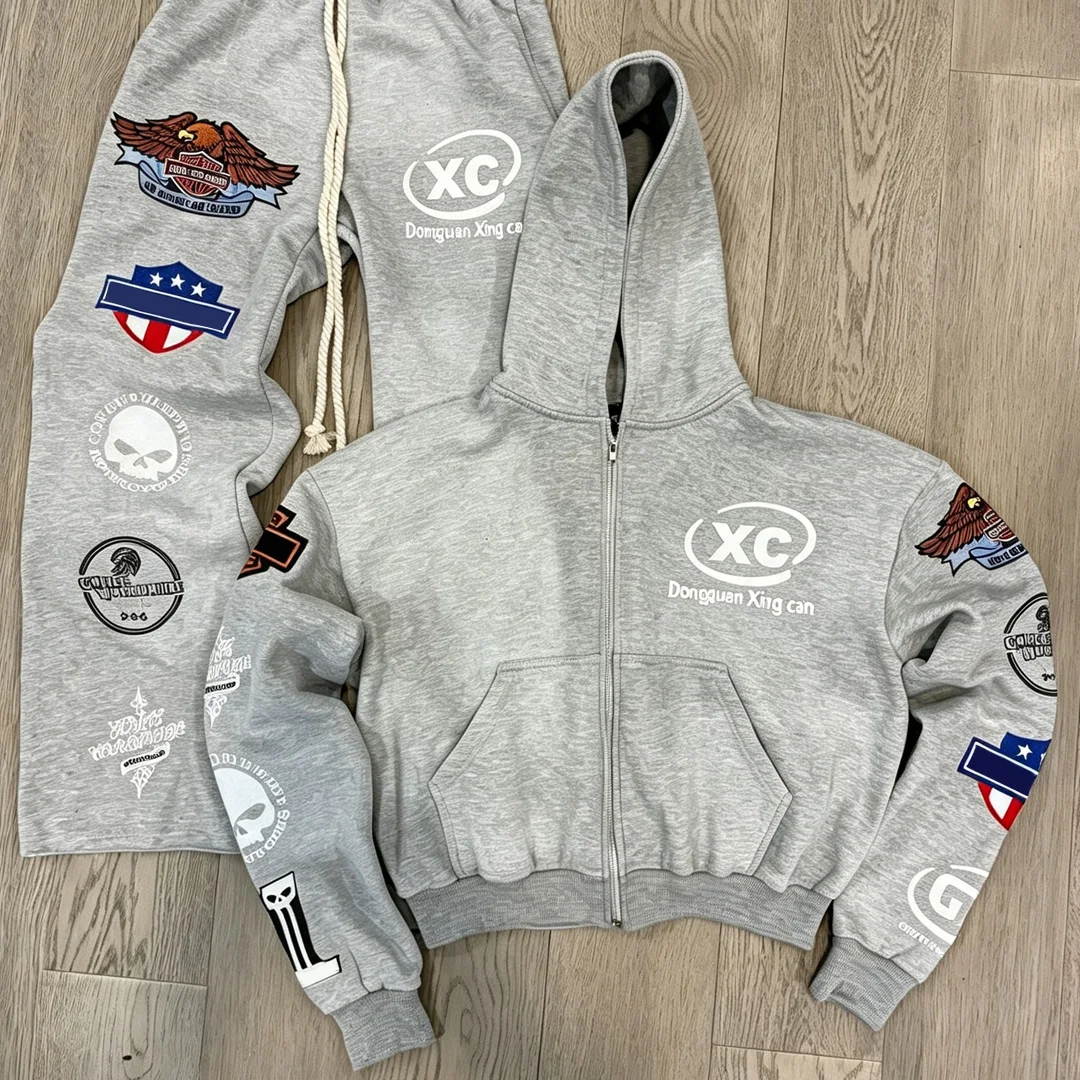 Brugerdefineret mærkeløs tracksuit til mænd, 500 GSM tung bomuldssæt med lynlås, joggers og broderet patch samt DTG-digital grafisk printning
