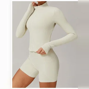 Women's Seamless Long Sleeve Yoga Jacket, High Stretch and Breathable Design for Gym and Running