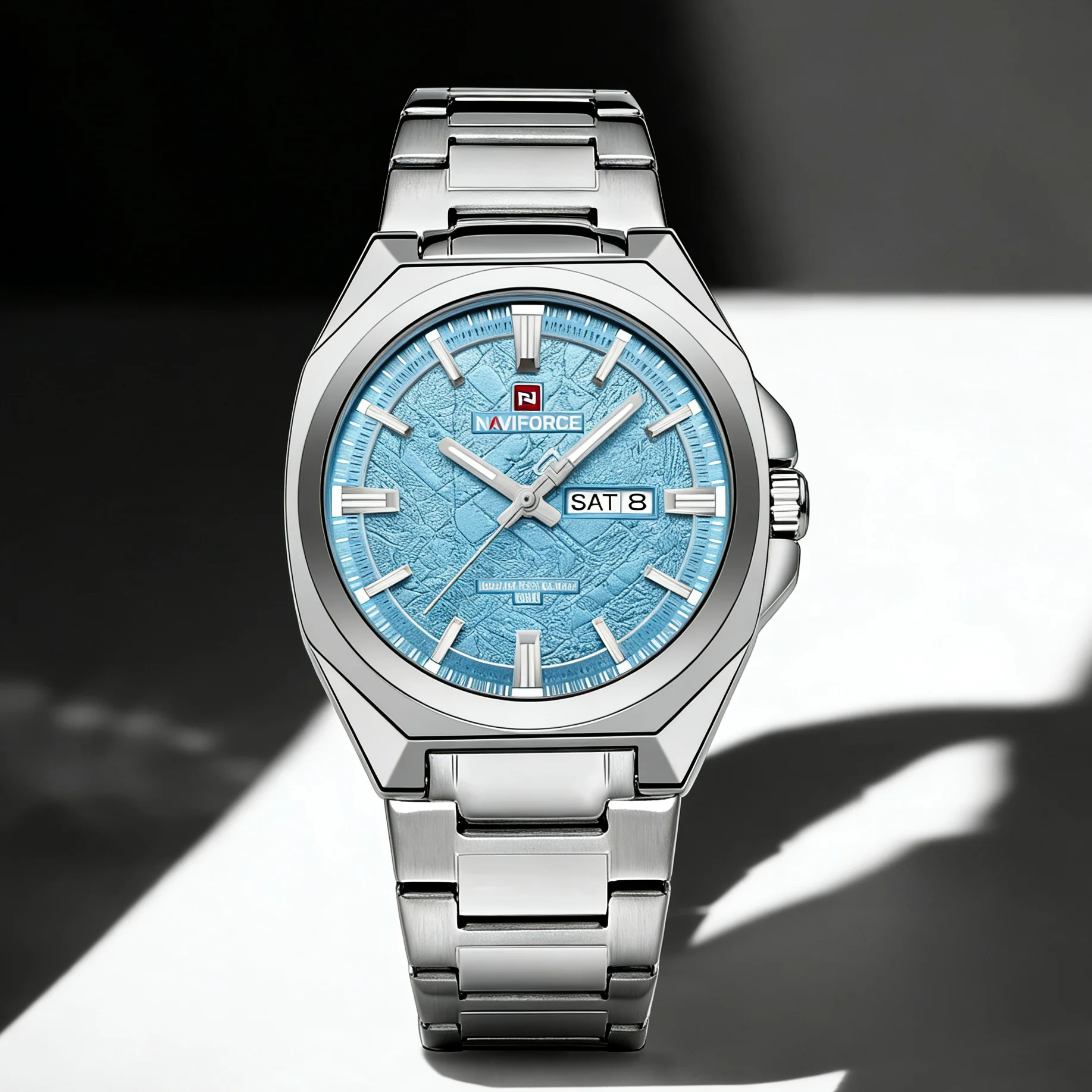 Naviforce Men's Luxury Quartz Watch with Calendar