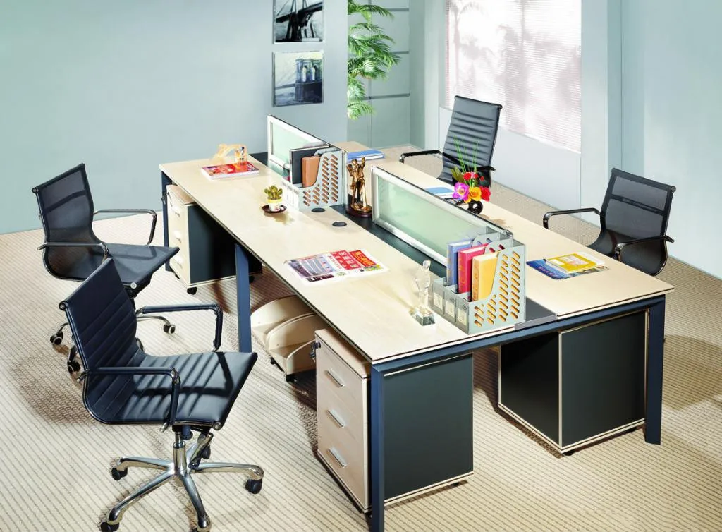 Примеры организации рабочих мест. Стол офисный. Необычные столы для офиса. Офисное рабочее место. Стол рабочий офисный.