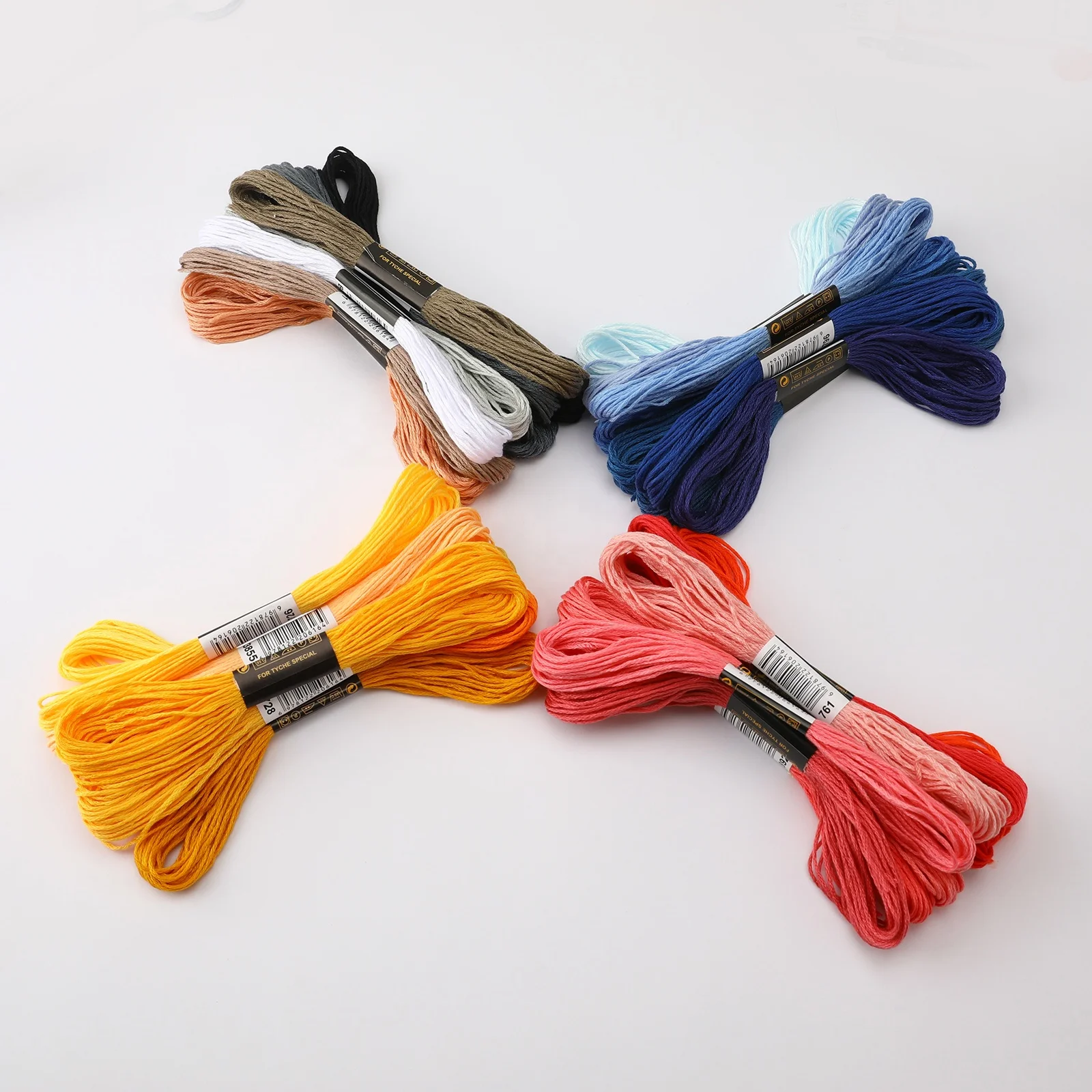 Magic Adjustable Punch Needle Set 32-Color Embroidery Floss Threads Organizer Plastic Home Decoration Canvas Holder European
