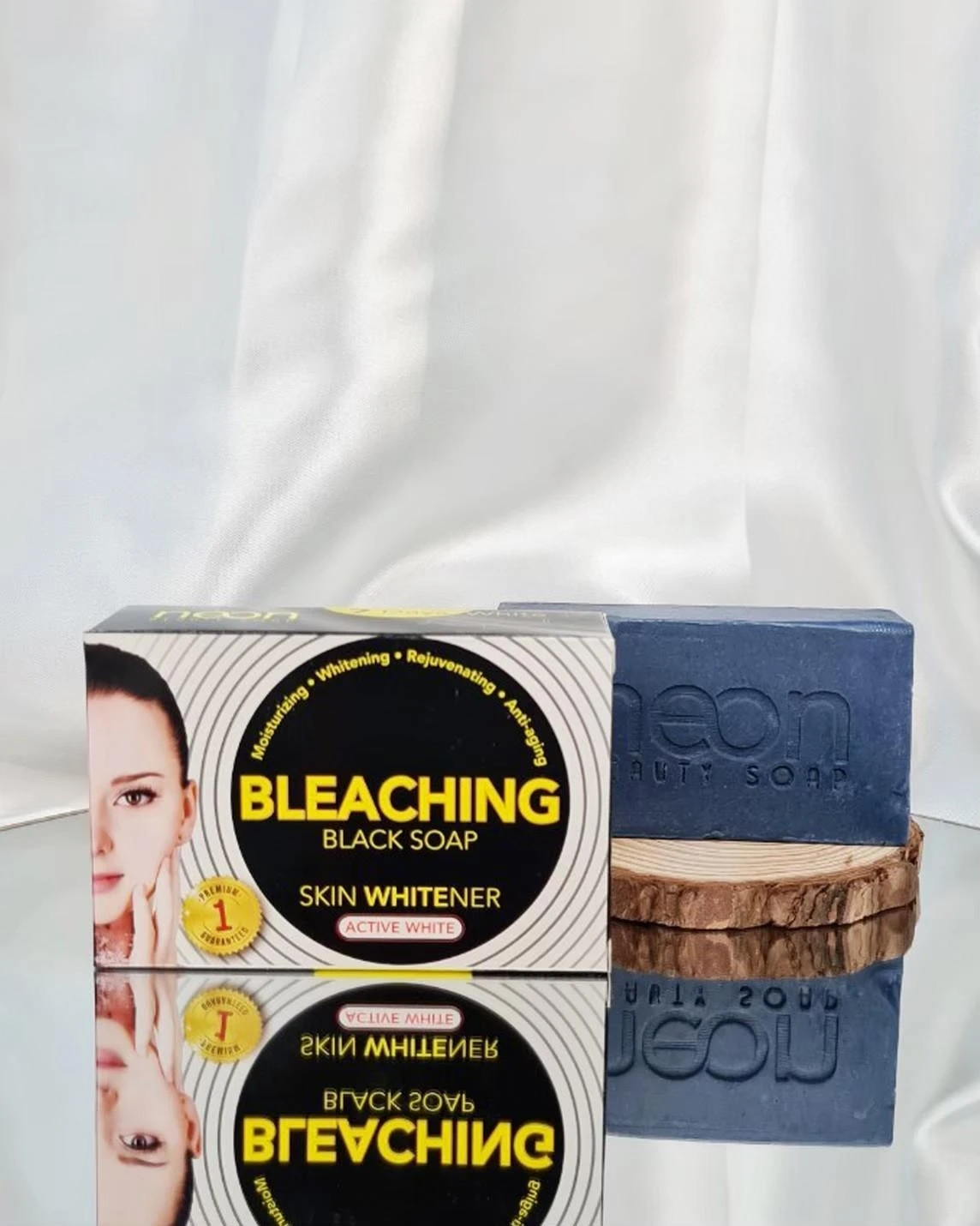 Neon Bleaching Black Soap Main Extract From Charcoal Helps With