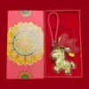 L'argent arrive bientôt + cordon rouge + coffret cadeau rouge