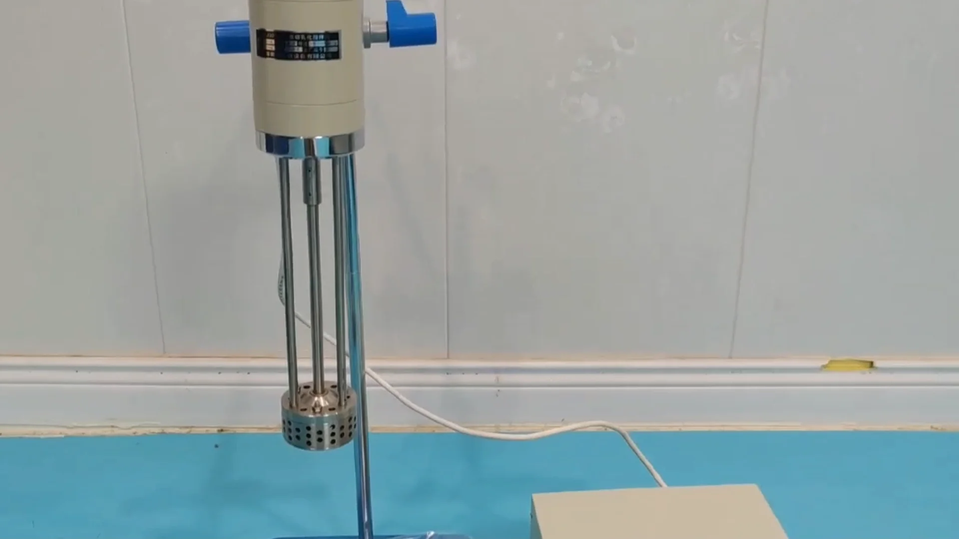 Small Batch Production 2l Powerful Lab Homogenizer Mixer For Chemical