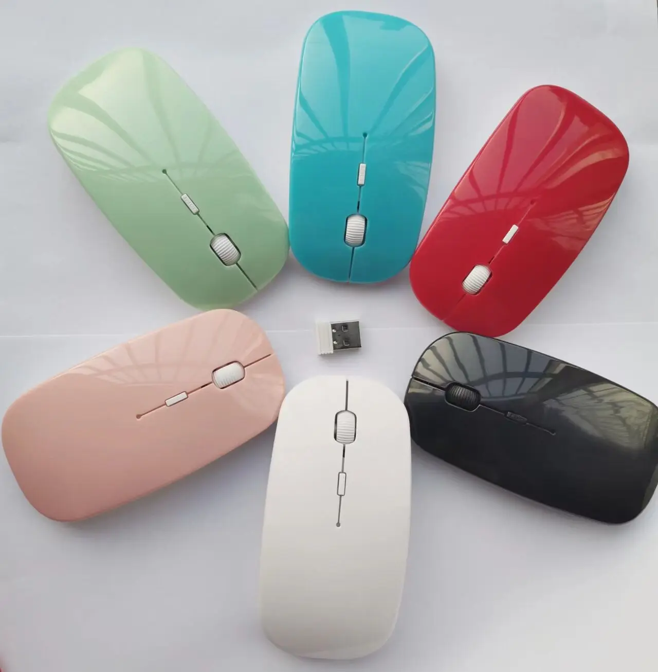 Logitech M720 Triathlon Multi Device 2.4G Wireless Mouse for Computer And Laptop Us