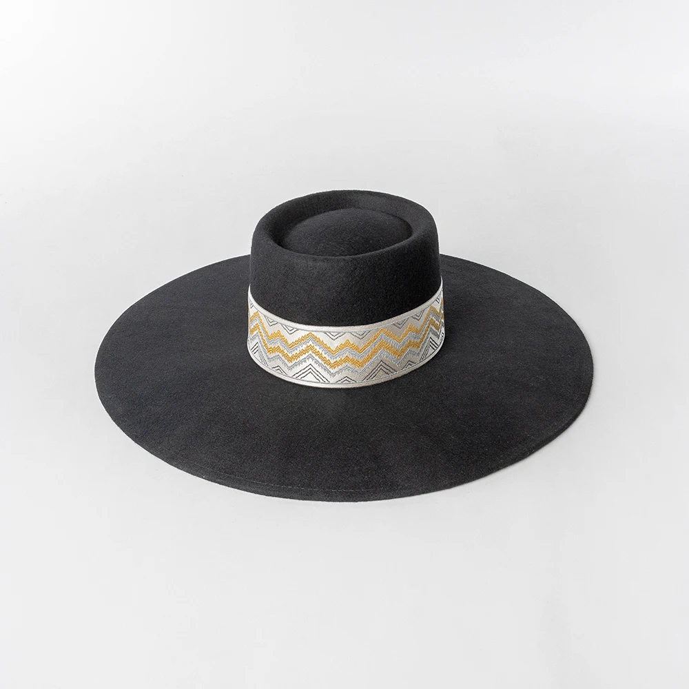 100% Wool Felt Pork Pie Hat Extra Wide Brim Felt Hat With Embroidery Ribbon Band OEM Customization Available