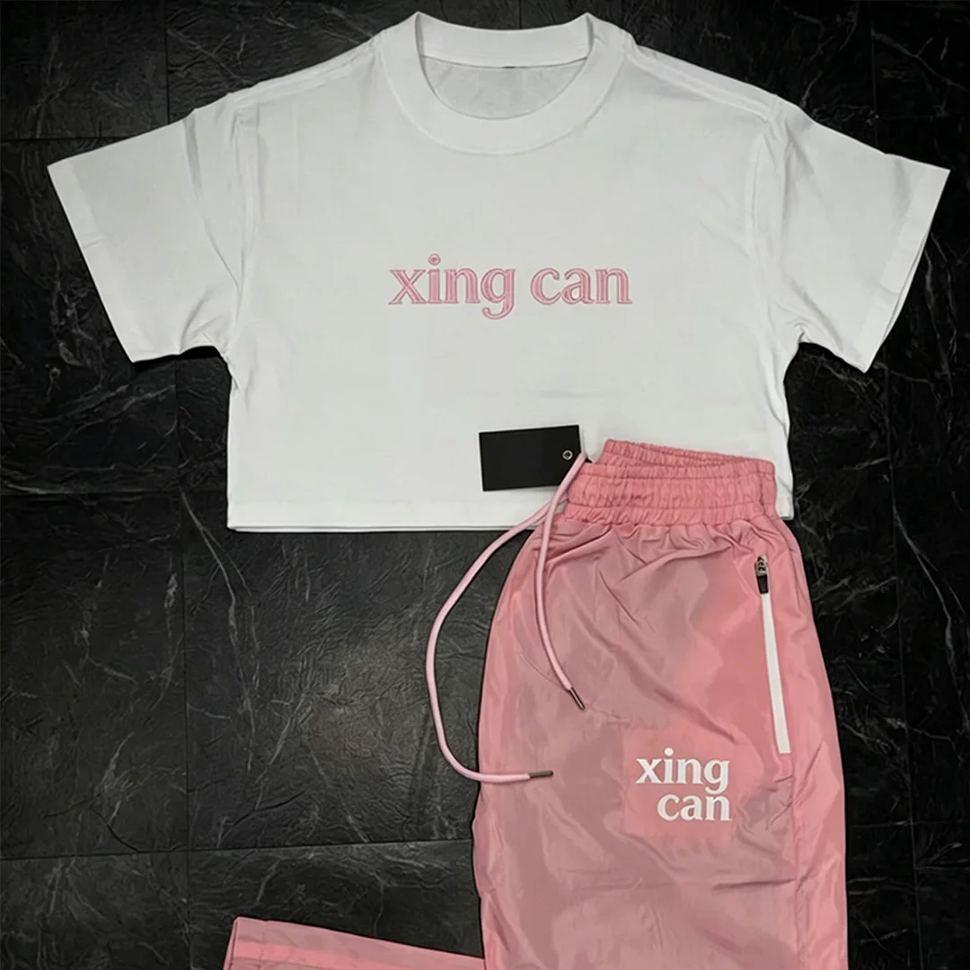 Brugerdefineret streetwear-tracksuit til mænd, overdreven silhuet, skærmtrykt T-shirt og fritstående sweatpants i to-delset sæt, 100 % bomuld