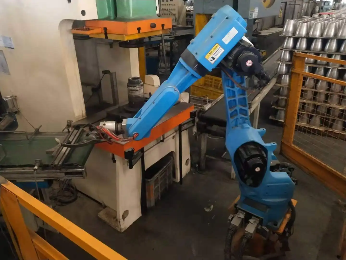 Cheap 6 Axis Cnc Welding Robot Arm Kit Including Robot Controller Similar KUKA Okuma Robot Arm