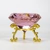 Soporte rosa y dorado