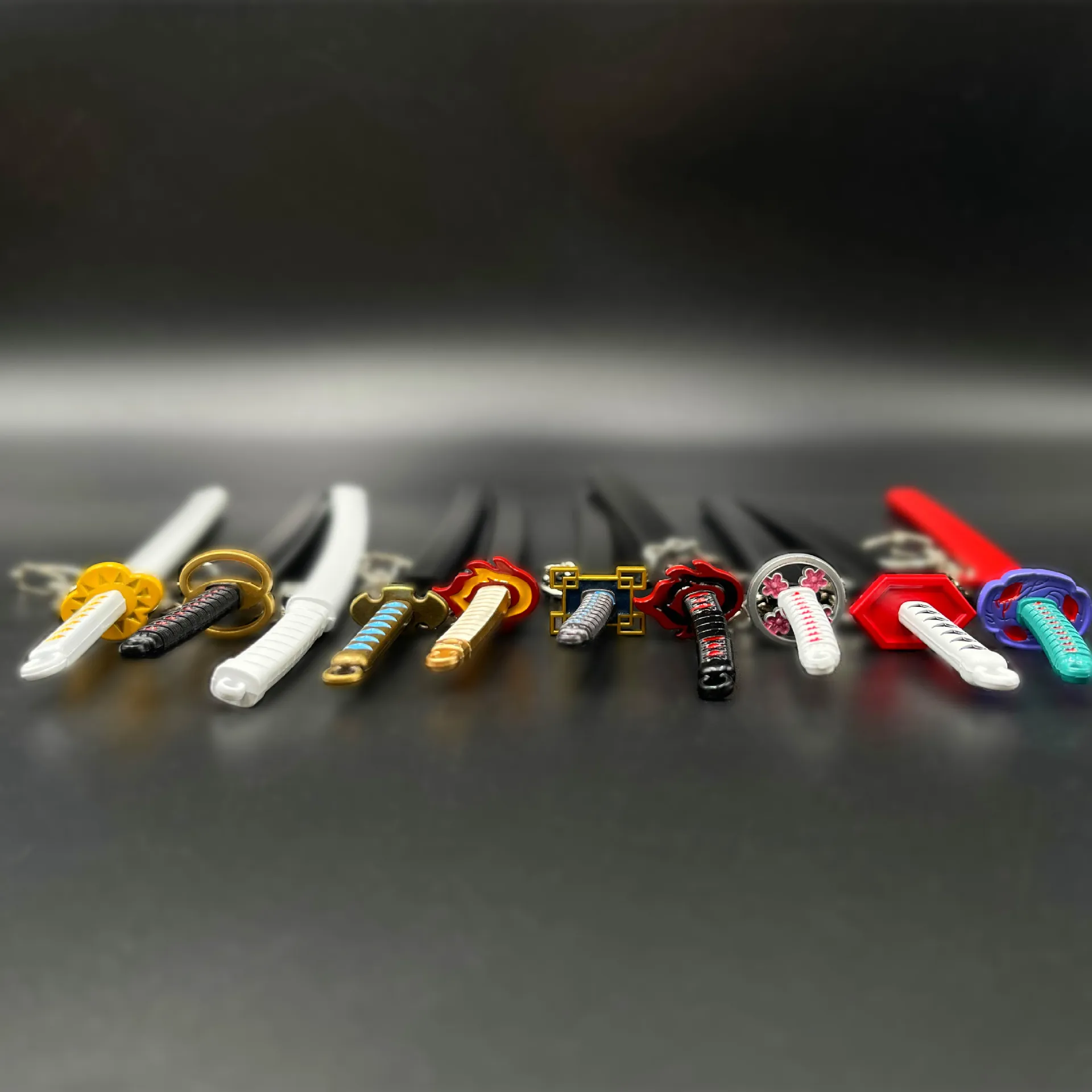 Металлический брелок Kamado Tanjirou Kokushibou tushikuni Michikatsu металлический для ключей 15 см