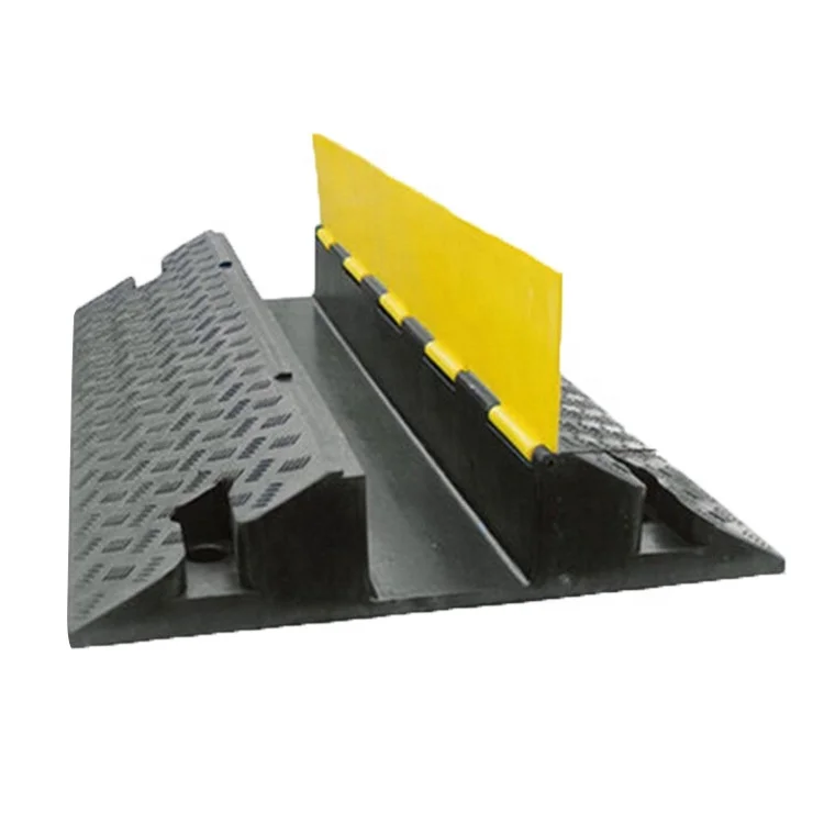 2024 большой емкости светоотражающий кабель протектор для подъездной дороги резиновый кабель протектор