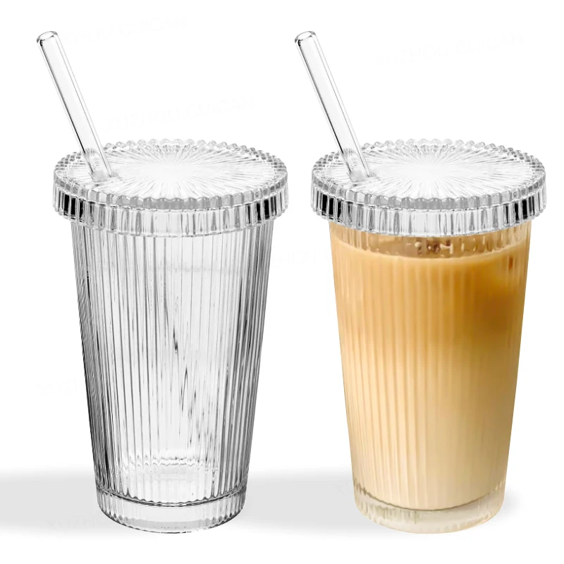 330 ml 390 ml Vertikal gestreifte Gläser mit Deckel und Trinkhalmen Großhandel