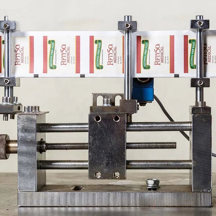 Cheap Price Vertical Type Alcohol Prep Pads Making Machine for Different Product Packaging