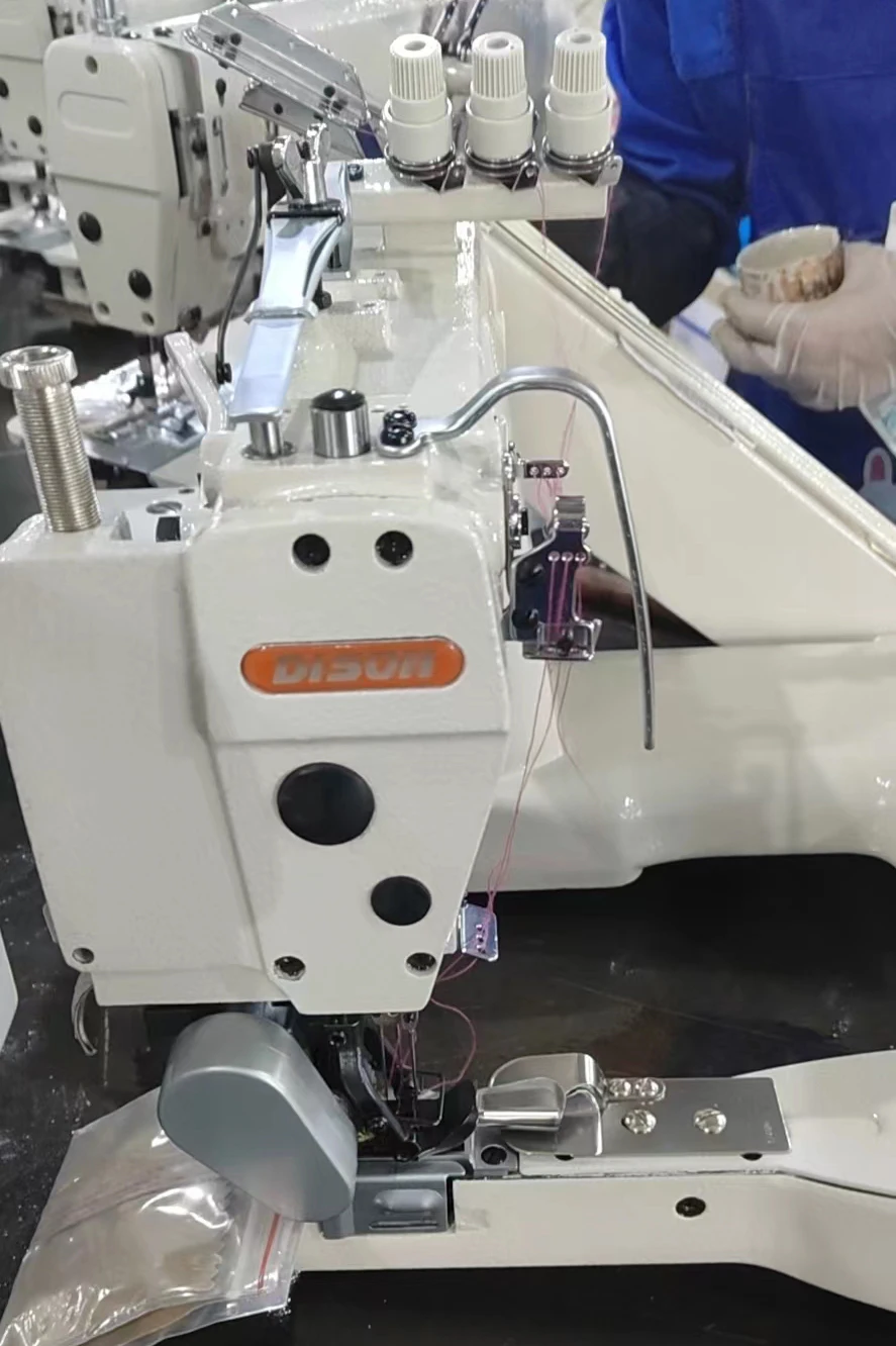 Ds928ps Dison High Speed Three Needles Feed Off The Arm Sewing Machine Buy Feed Off The Arm