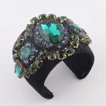 Kaimei 2022 fashion jewelry Baroque big gemstone diamond personality bracelet ladies emerald green high quality indian bangle