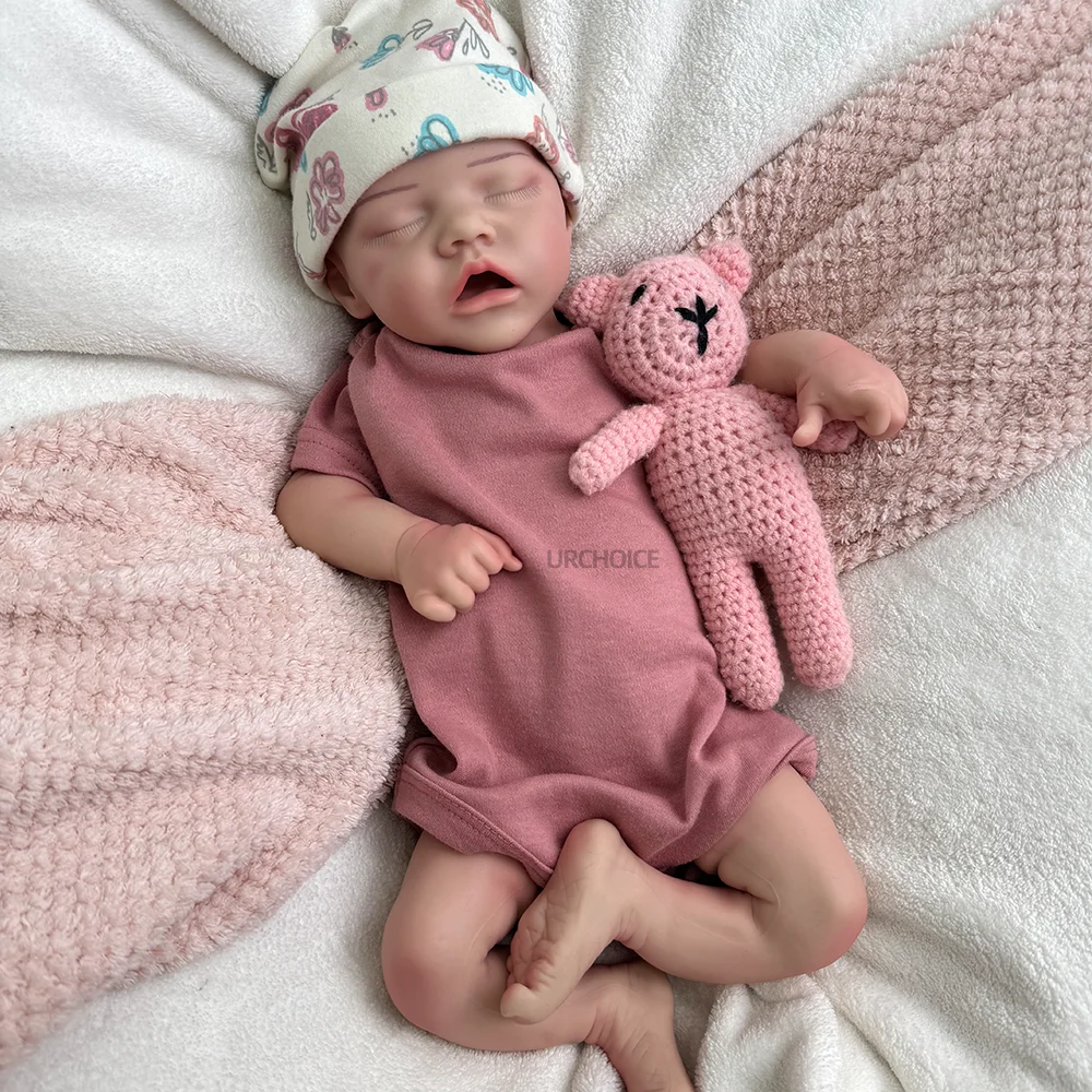 Realistic 18Inch 45cm High Simulation Silicone Weighted Baby Reborn Sleepy Closed Eyes Cute Baby for Small Kids Toy