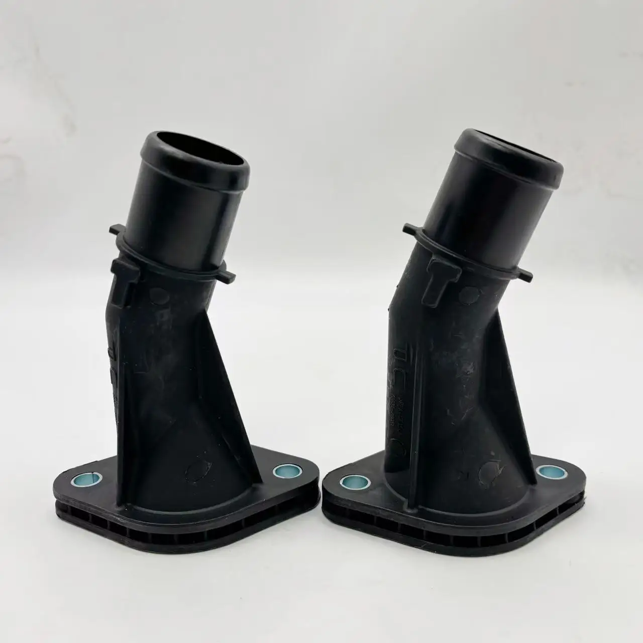 Auto Cooling System Thermostat Housing Control Assy 25631-2B051 256312B051 25631 2B051for Hy-undai K-IA