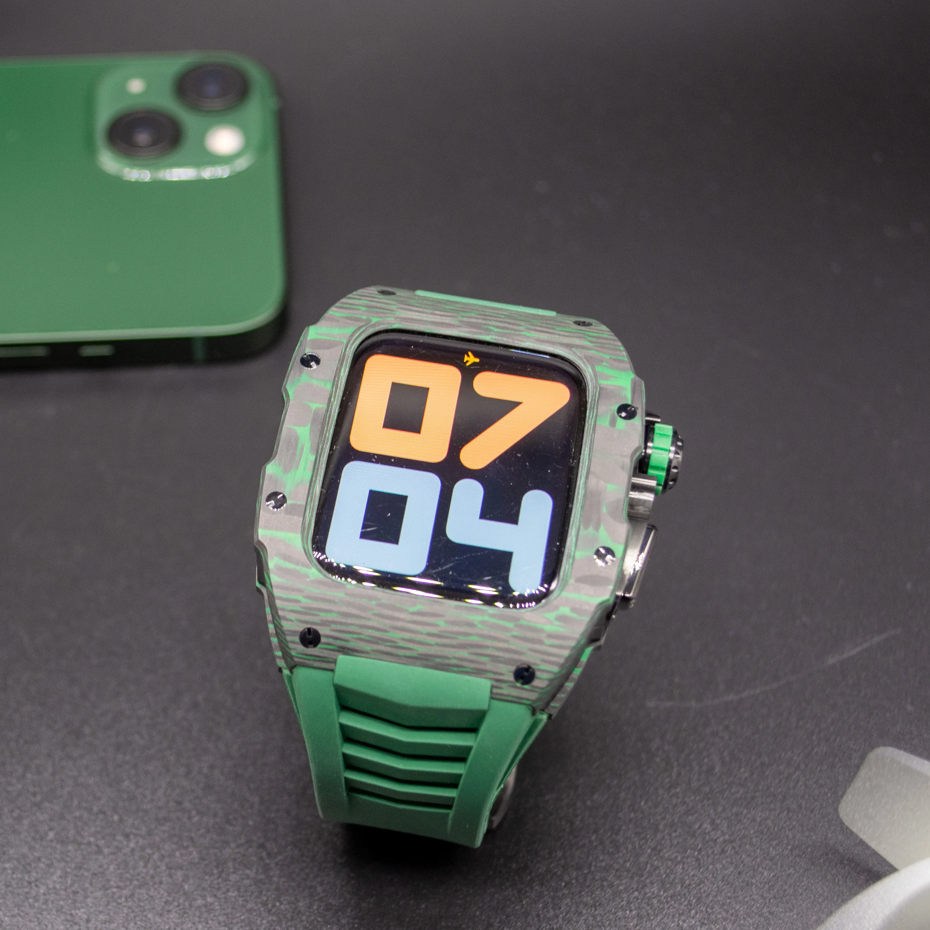 【のために】 オリジナルgcチタンntptカーボンファイバーウォッチケースiwatchシリーズ876 Se 45mm 44mmリチャード