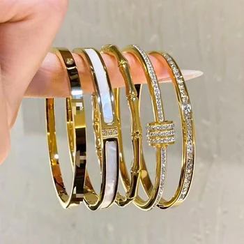 On-trend Factory Wholesale Waterproof Fashion Jewelry Bracelet 18K Gold Bangles acier inoxydable stainless steel bracelet