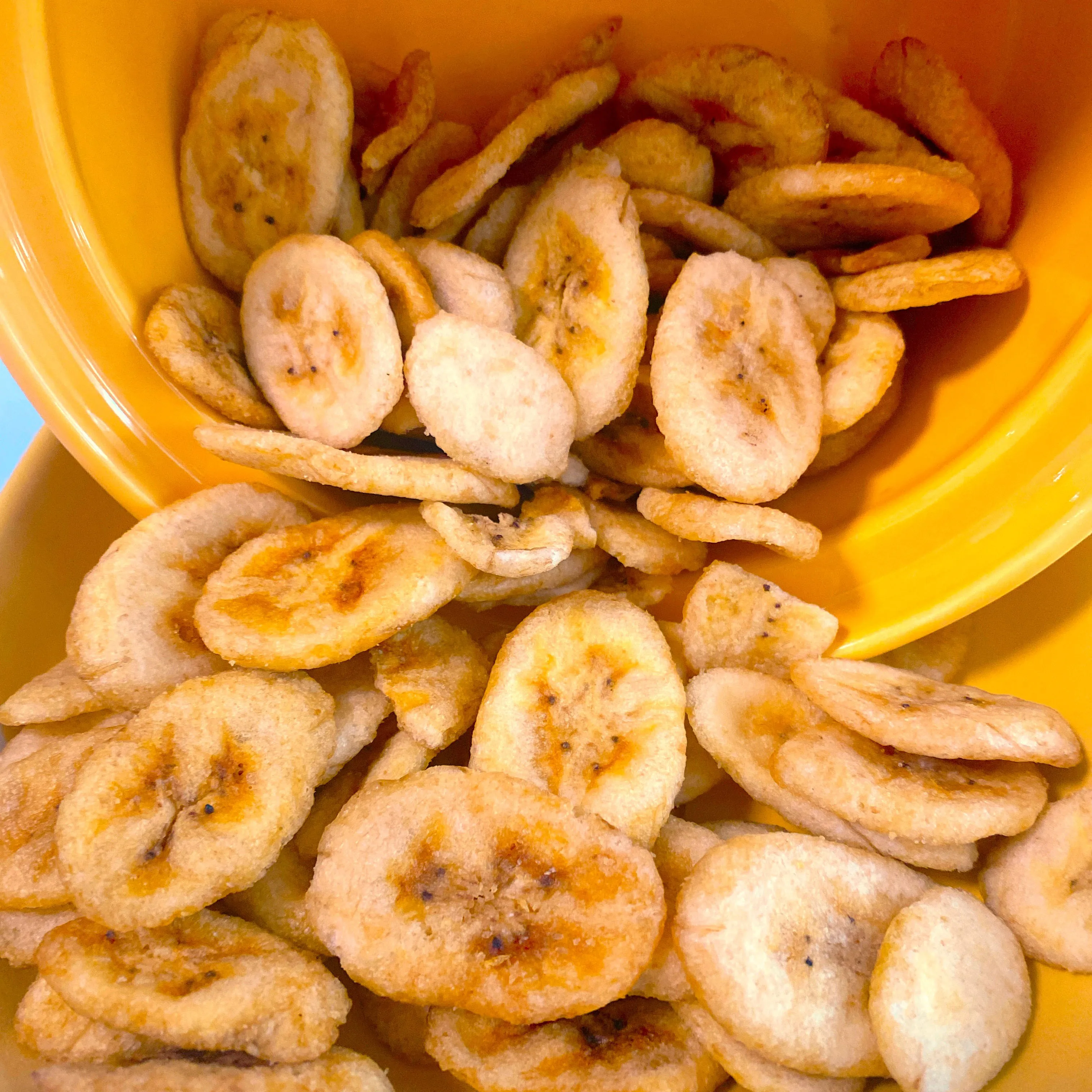 Банановые чипсы Премиум-качества из Таиланда OEM изготовлены 100% натуральных фруктов и не содержат всех