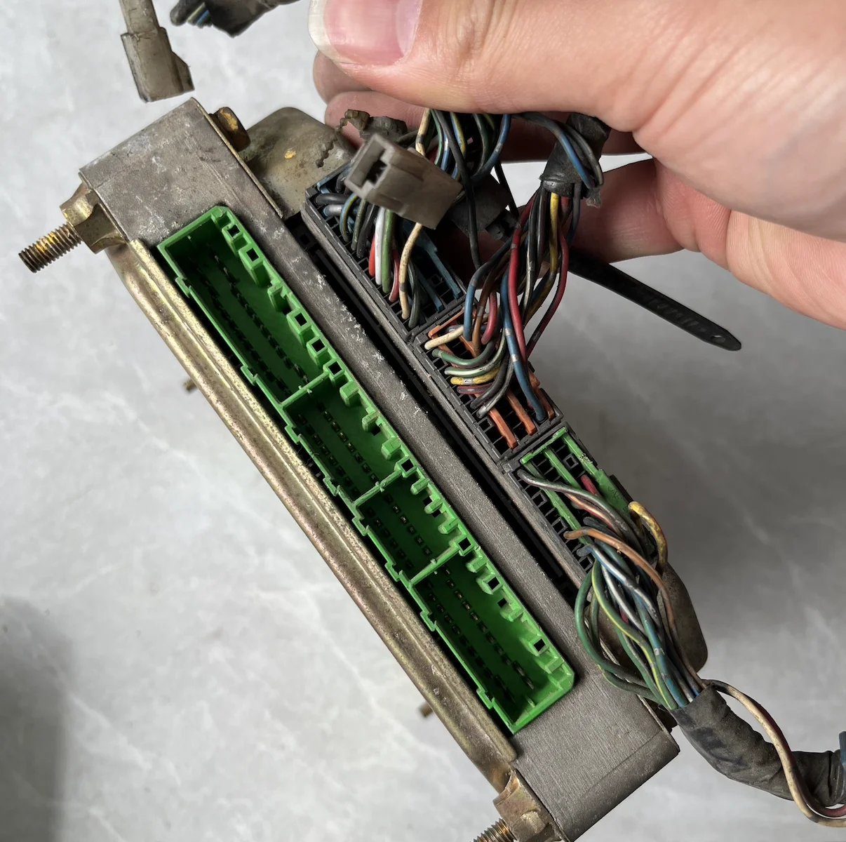 Mitsubishi Fuso Truck 6D24 ECU Engine Control Unit ME353005 Mitsubishi Fuso Truck 6D24 ECU Engine Control Unit ME353005
