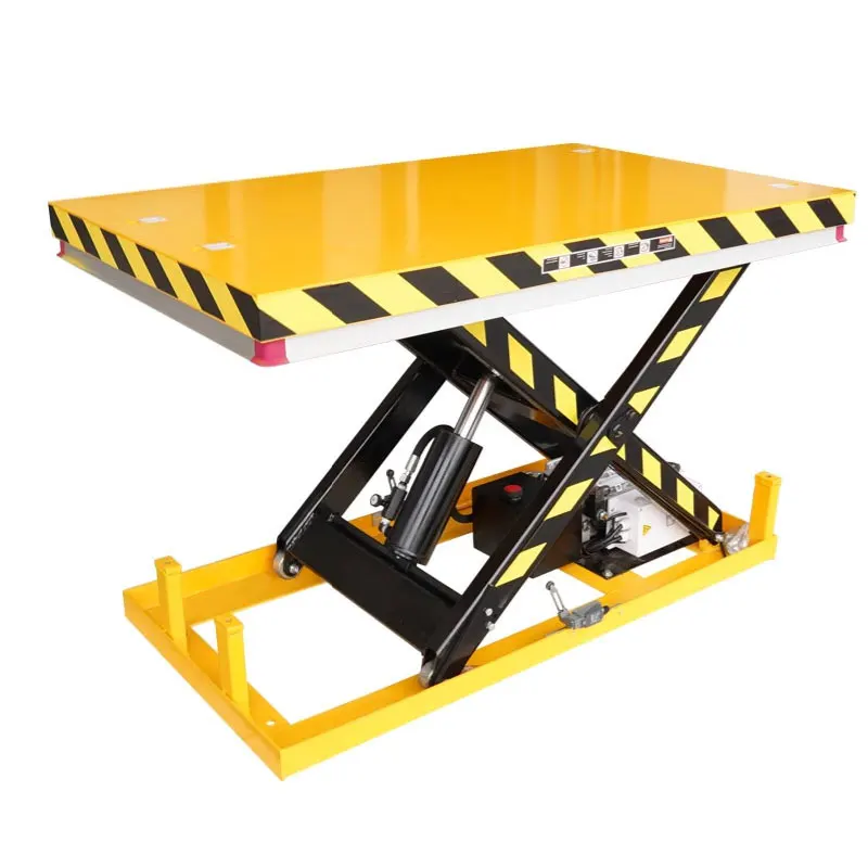 Manufacturers straight hair fixed platform truck aerial work with remote control electric lifting fixed platform