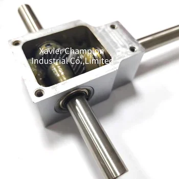 90 Degree Reverse Angle for Spiral Bevel Gear Box Small Reduction Ratio 1:1 Shaft Diameter 8mm