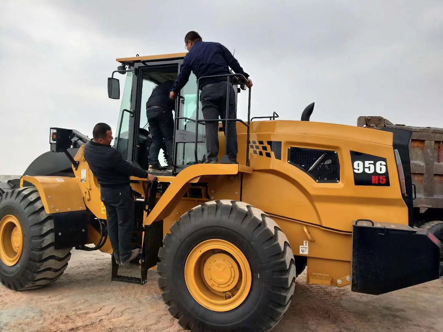 2020 Year Used 5tons Wheel Loader 835 836 856 856h Second Hand Front