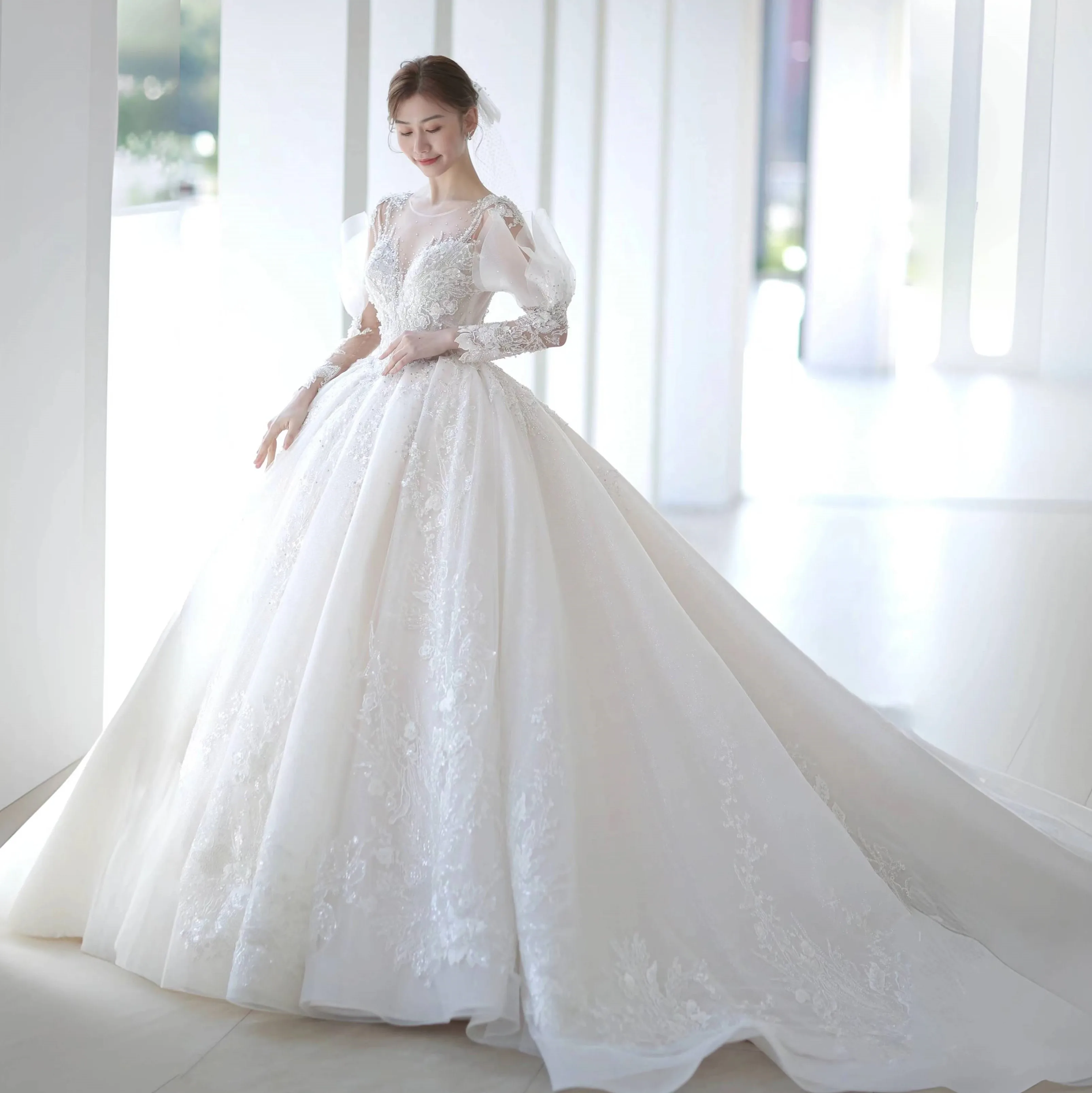 Queen Vestido De Noiva Bridal Ball Gown Lace Heavy Beading Lxuury ...