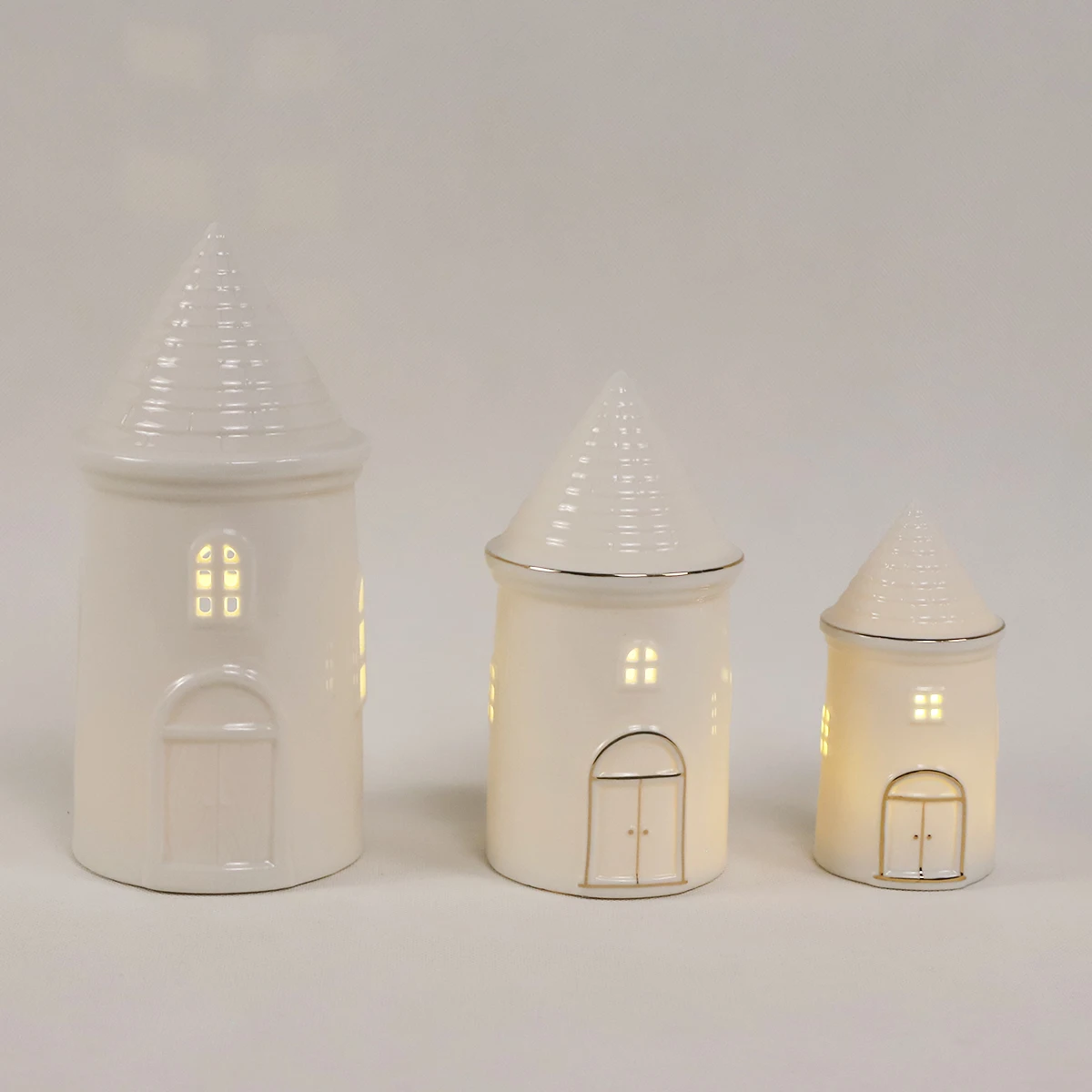 Home decor pure delicate desktop premium ornaments lamps home decor luxury ceramic haunted christmas santa house-shaped