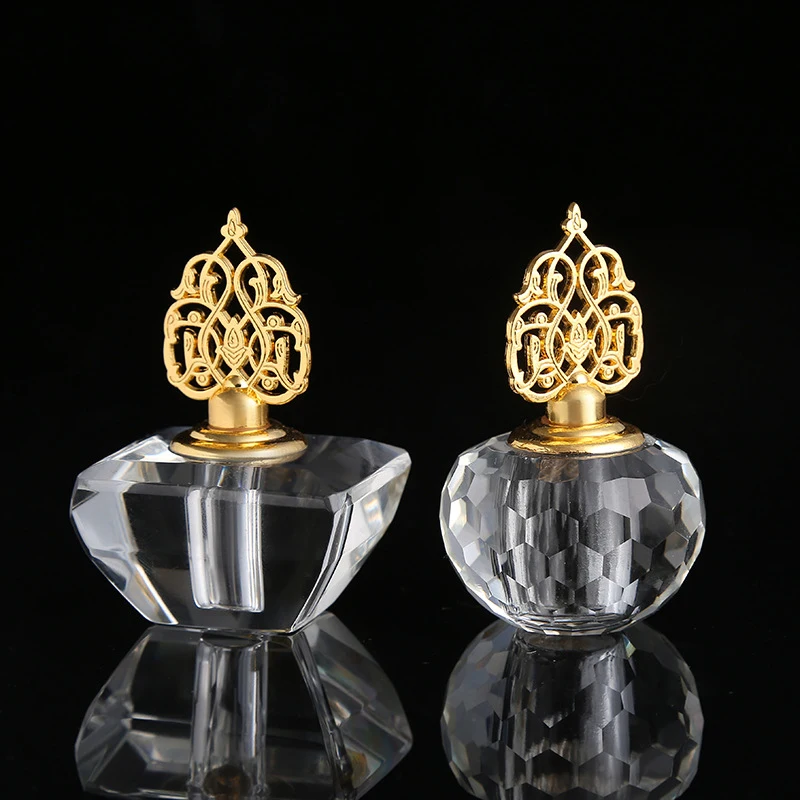 Simple Artificial Crystal Handicraft Essential Oil Bottle Keychain Transparent Geometric Perfume Bottle with Smell Incense Stick