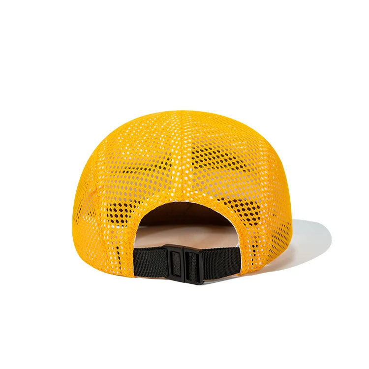 High Quality Custom Logo Label  Running Cap Lightweight Soft Short Brim Mesh Hole Camper Running Cap