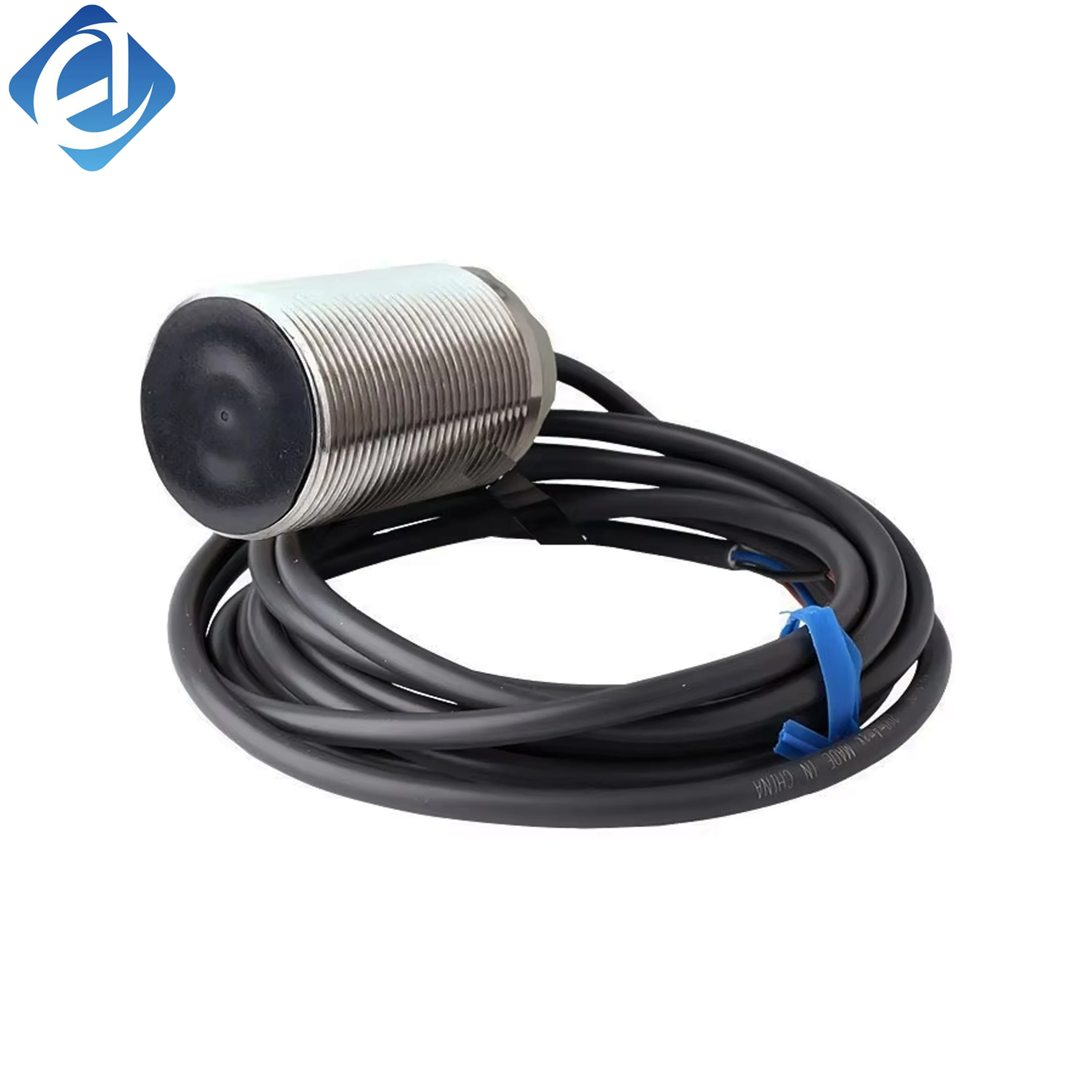 New Original Omron E2B series inductive proximity sensor. With M30 thread size and 10mm sensing distance, it realizes stable metal detection and excellent waterproof dustproof performance. Widely used in mechanical limit detection, equipment positioning a