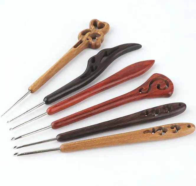 Clothing Antique Wooden Handicraft Crochet Hook, For Home, Size: 7 3.5 mm  To 10.00 mm at Rs 35/piece in Moradabad