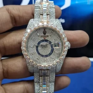 Best Quality Customized Stainless Steel Watch with VVS Moissanite and Real Diamond Luxury Analog Display Antique Style