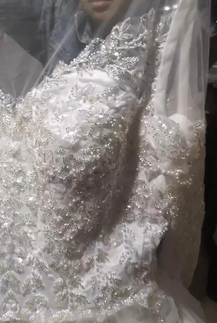 2023 Luxury Ball Gown Wedding Dresses With Long Sleeve Lace Appliqued Beads African Bridal Wedding Dress Robes De Mariage