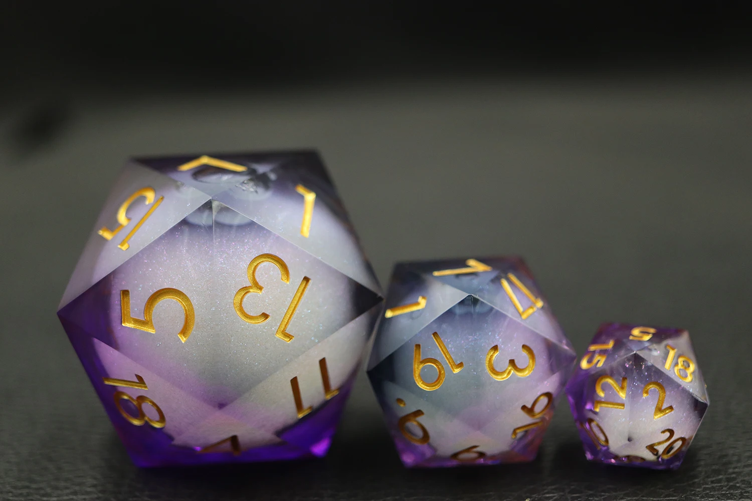 Oem Customize Cheap Dice Dungeons and Dragons D20 50Mm Purple Liquid Core Dice Jumbo Single Dice manufacture