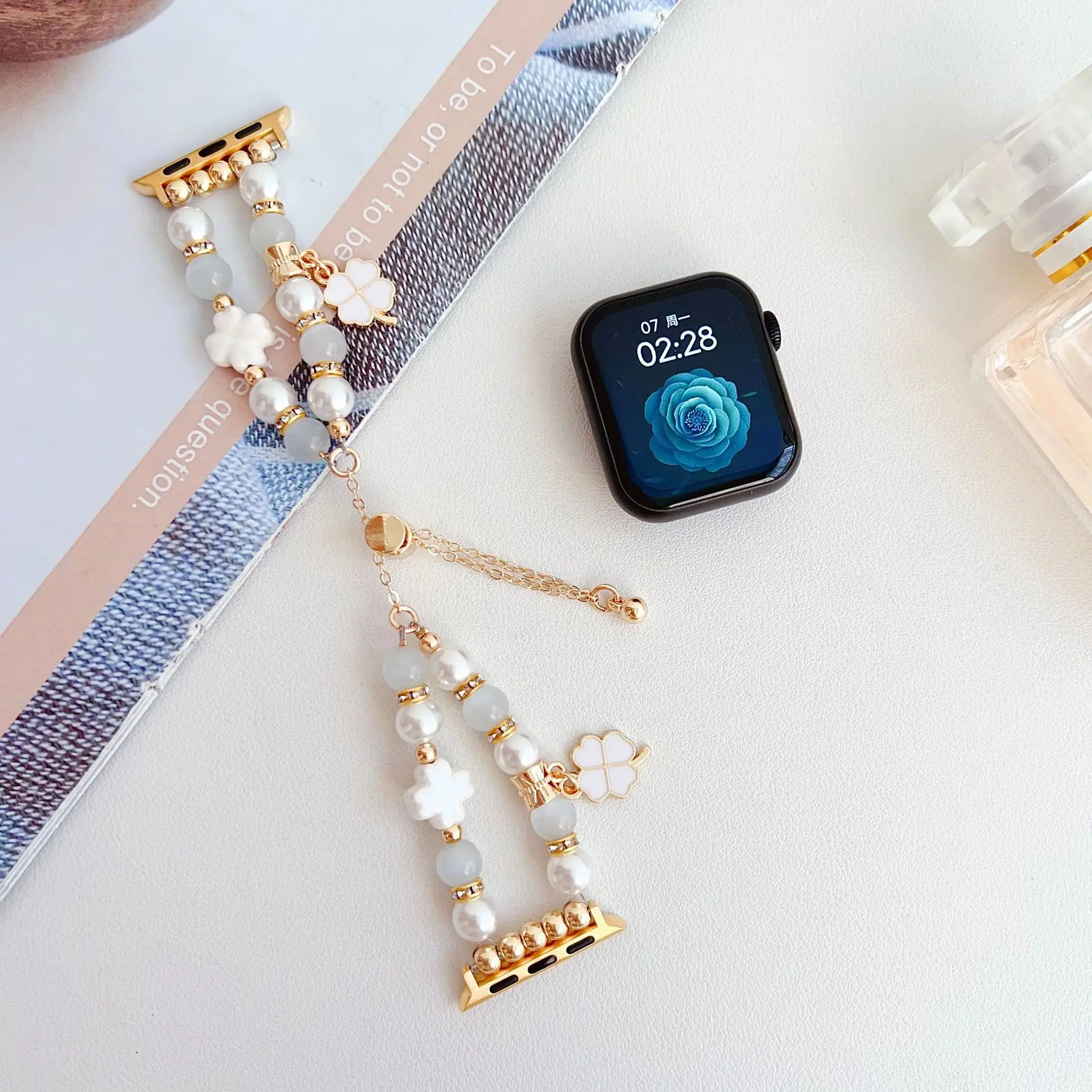 Four Leaf Clover Strap for the Full Range of Iwatch 10 for Iwatch Metal Strap for Apple Watch Exquisite Watch Band